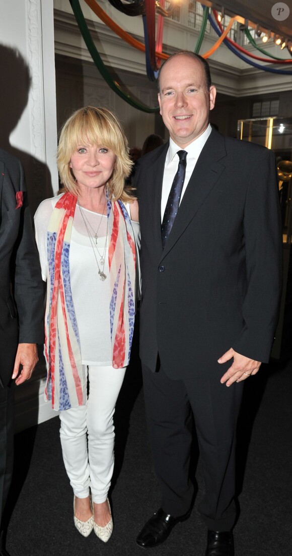 Le prince Albert de Monaco donnait le 9 août 2012 à la Maison de Monaco à Londres, en marge des JO, une grande 'Soirée olympique'.