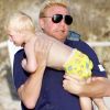 Boris Becker profite de son petit Amadeus en vacances en famille à Formentera le 13 août 2012