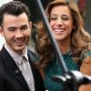 Kevin Jonas et sa femme Danielle à The Grove, à Los Angeles, le 16 août 2012, pour promouvoir l'émission de télé réalité Married to Jonas dédiée à leur union et leur vie de couple ainsi qu'à la reformation des Jonas Brothers.