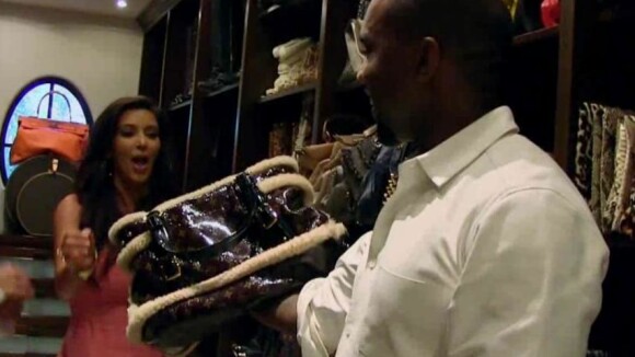 Kim Kardashian se débarrasse de ses vêtements sur les conseils de Kanye West
