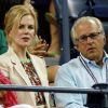 Nicole Kidman, entre Shari Vegosen et son mari président de l'USTA (United States Tennis Association) Jon Vegosen dans les tribunes du Arthur Ashe Stadium. New York, le 31 août 2012.