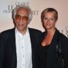 Gérard Darmon et une amie lors de l'avant-première du film Ce que le jour doit à la nuit le 3 septembre 2012 à Paris