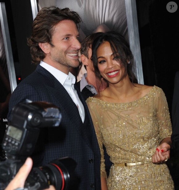 Bradley Cooper et Zoe Saldana lors de l'avant-première de The Word au AcrLight Cinemas de Los Angeles le 4 septembre 2012