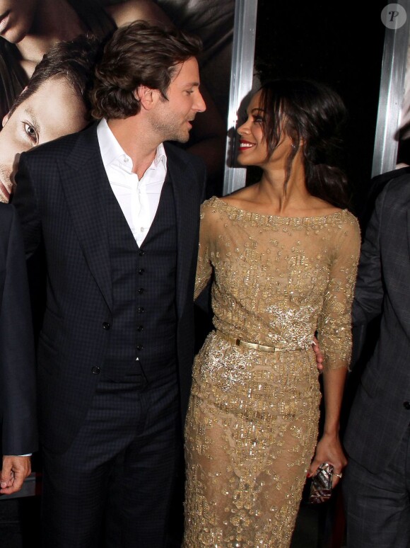 Bradley Cooper et Zoe Saldana lors de l'avant-première de The Word au AcrLight Cinemas de Los Angeles le 4 septembre 2012
