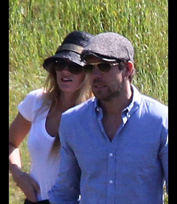 Blake Lively et Ryan Reynolds amoureux, en mars 2012 à los Angeles