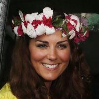 Kate Middleton : Couronne de fleurs pour une duchesse heureuse et rayonnante