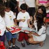 La princesse Mary de Danemark en visite dans une fondation pour déficients visuels à Rio de Janeiro, le 18 septembre 2012.