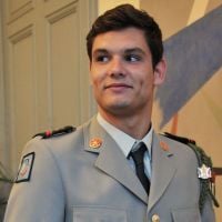 Florent Manaudou : Après le slip de bain, l'uniforme et le fusil d'assaut !