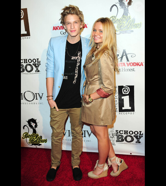 Le chanteur Cody Simpson assiste à la soirée de lancement du nouvel album de Carly Rae Jepsen à Los Angeles, le jeudi 20 septembre 2012.