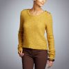 Pull maille col rond Les 3 Suisses, 34,90 euros.