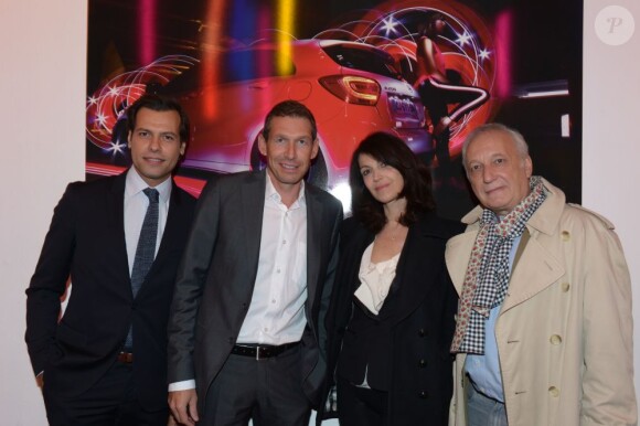 Laurent Laffite, Till Conrad, Zabou Breitman et François Berléand à la soirée A-Mazing pour le lancement de la nouvelle Mercedes Classe A au Point Ephémère à Paris le 26 septembre 2012