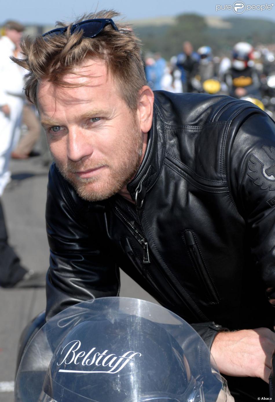 Ewan McGregor à moto en septembre 2012. Purepeople