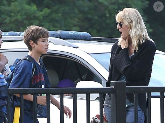 EXCLU : L'actrice Laura Dern et son fils Ellery à Santa Monica, le 3 octobre 2012.