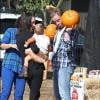 A la ferme de "Mr. Bones Pumpkin Patch", Ian Ziering est un vrai papa poule avec sa fille Mia.
