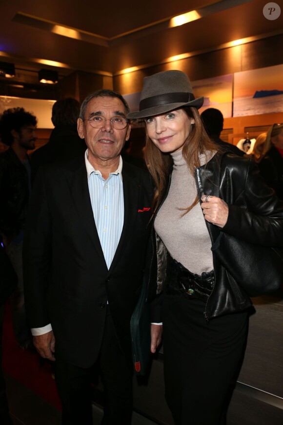 Cyrielle Clair et son mari Michel Corbière au vernissage de l'exposition D'un pôle à l'autre à Paris, le 1er octobre 2012.