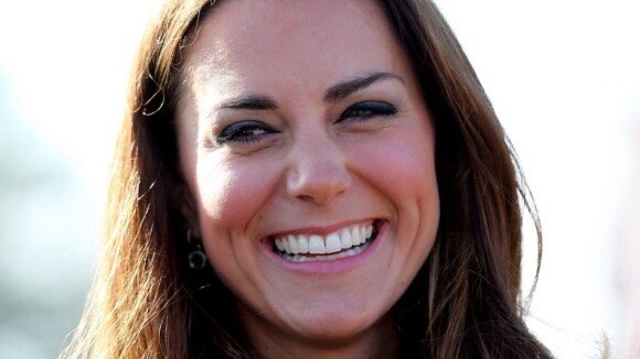 Kate Middleton charme l'équipe nationale de foot au côté de son prince William