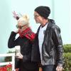 Gwen Stefani et Gavin Rossdale se balade dans les rues de Studio City, un Starbucks à la main. Le 11 octobre 2012.