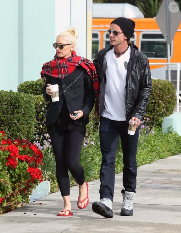 Après dix ans de mariage, Gwen Stefani et Gavin Rossdale auraient quelques problèmes. Ils se rendaient le 8 octobre à une thérapie de couple et étaient surpris dans les rues de Studio City dans la journée du 11 octobre 2012.