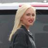 Gwen Stefani, souriante, arrive au studio Center Staging pour répéter avec ses compères de No Doubt. Burbank, le 11 Octobre 2012.