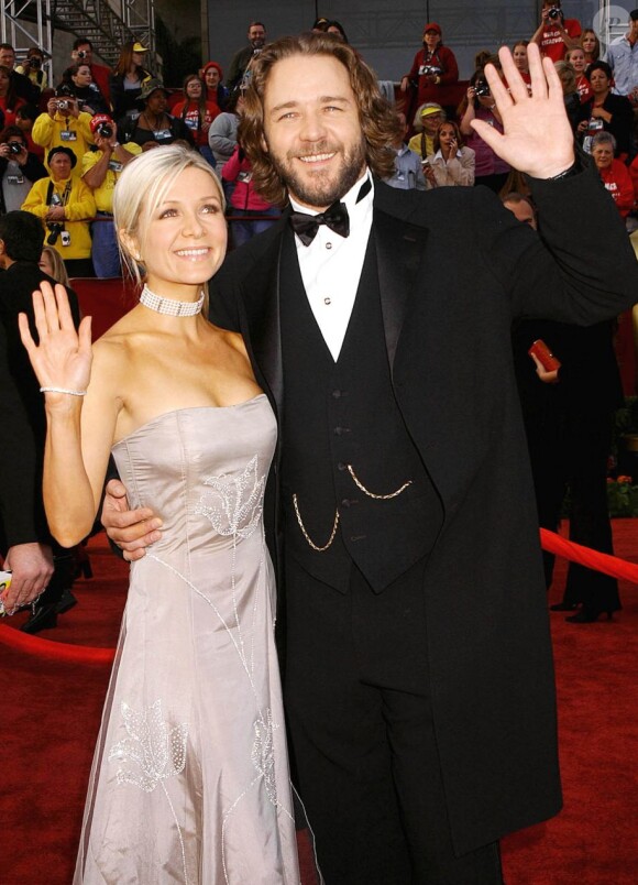 Russell Crowe et Danielle Spencer en 2002