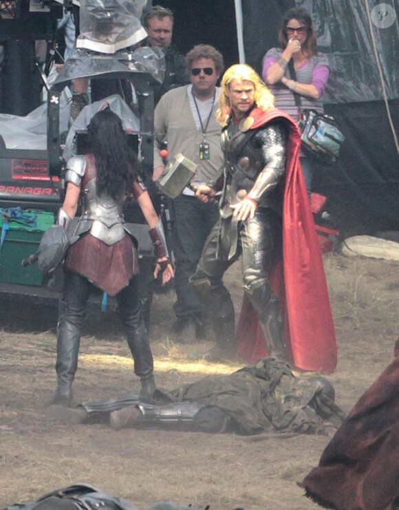 Le tournage du second volet de Thor, The Dark World, en Angleterre le 11 septembre 2012