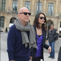 Bruce Willis et Emma : Balade en amoureux à Paris entre deux prises de Red 2