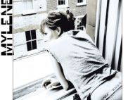 Mylène Farmer, ''À l'ombre'' : C'est déjà un carton pour son nouveau single !