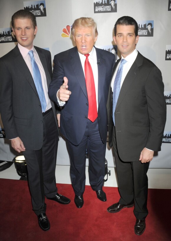 Donald Trump et ses fils Eric et Donald Jr. à New York, le 12 octobre 2012.