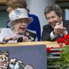La reine Elizabeth II et John Warren à Ascot le 20 octobre 2012. Un jour de courses marqué par la quatorzième victoire du pur-sang Frankel en quatorze courses, un dernier triomphe avant de prendre sa retraite.