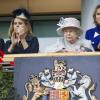 La reine Elizabeth II et sa petite-fille la princesse Beatrice à Ascot le 20 octobre 2012. Un jour de courses marqué par la quatorzième victoire du pur-sang Frankel en quatorze courses, un dernier triomphe avant de prendre sa retraite.