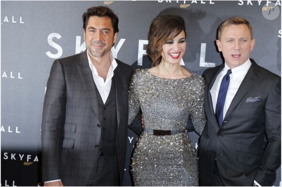 Bérénice Marlohe, Daniel Craig et Javier Bardem lors de l'avant-première du James Bond Skyfall à Paris le 24 Octobre 2012