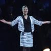 La princesse Victoria inaugurant avec enthousiasme, le 27 octobre 2012, du nouveau stade de Solna (Stockholm), la Friends Arena.