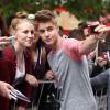 Justin Bieber et ses fans à Londres le 12 septembre 2012.