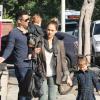 Jessica Alba, Cash Warren et leurs filles Honor et Haven vont prendre leur petit déjeuner au restaurant le Pain Quotidien à West Hollywood le 3 novembre 2012