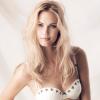 La sublime Vicky Andren prend la pose pour la marque de lingerie Lindex