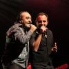 Chico Castillo et Nikos Aliagas lors du concert événement du premier à l'Olympia, le 31 octobre 2012 à Paris