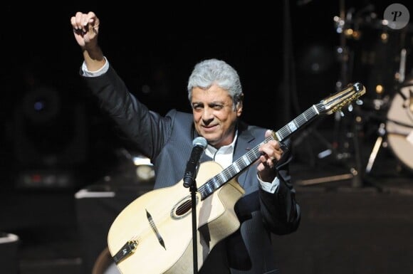 Enrico Macias fête ses 50 ans à l'Olympia le 9 septembre 2012.