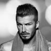 David Beckham exhibe son corps athlétique dans la nouvelle campagne de David Beckham Bodywear, sa ligne de sous-vêtements pour H&M.