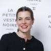 Charlotte Casiraghi arrive à la soirée Chanel pour l'exposition La Petite Veste Noire le 8 novembre 2012 à Paris.