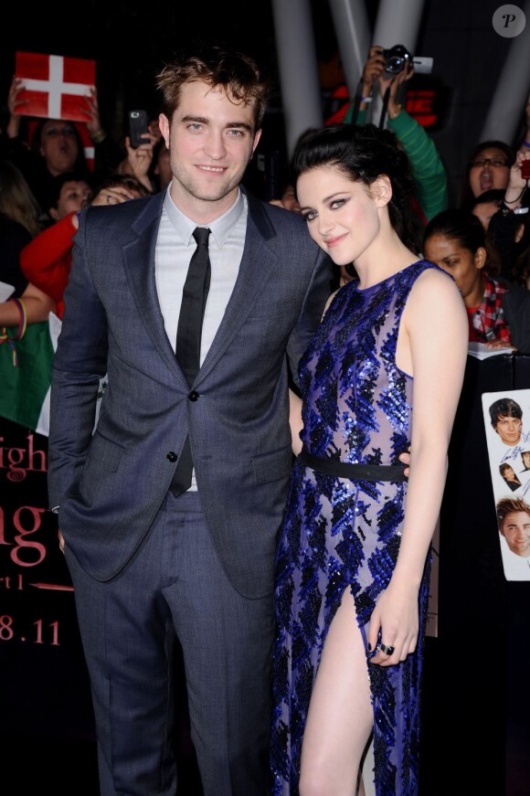Robert Pattinson et Kristen Stewart au Nokia Theatre de Los Angeles le 14 novembre 2011