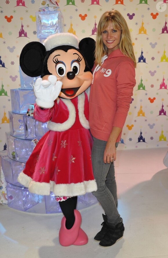 Sandrine Corman lors du lancement de la parade de Noël à Disneyland Paris le 10 novembre 2012