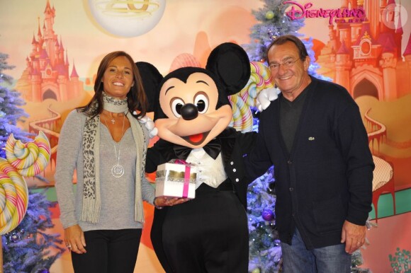 Nathalie Marquay et Jean Pierre Pernaut lors du lancement de la parade de Noël à Disneyland Paris le 10 novembre 2012