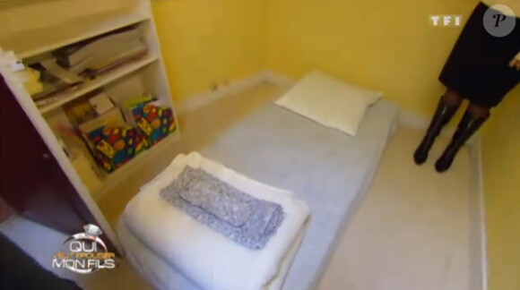 La chambre de bonne dans laquelle va dormir Karen dans la bande-annonce du troisième épisode de Qui veut épouser mon fils ? saison 2 le vendredi 16 novembre 2012 sur TF1