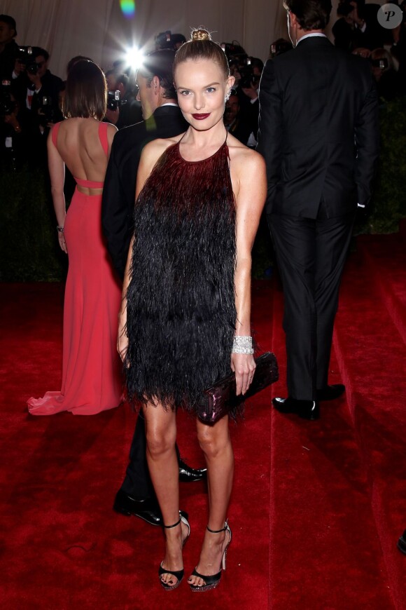 Kate Bosworth, sur le tapis rouge du gala du Costume Institute au Metropolitan Museum de New York, est la cinquième star la mieux habillée de 2012 selon InStyle UK.