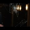 Image du clip L'Attente (novembre 2012) de Johnny Hallyday, premier extrait de l'album éponyme, réalisé par Fred Grivois et avec la participation de Zoé Félix. Novembre 2012.
