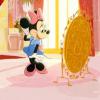 Mickey, Minnie, Pluto et les personnages mythiques de Disney débarquent sur la planète Mode dans Electric Holiday.