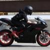 La star des ados Justin Bieber sur sa moto Ducati le 14 novembre 2012 à Los Angeles.