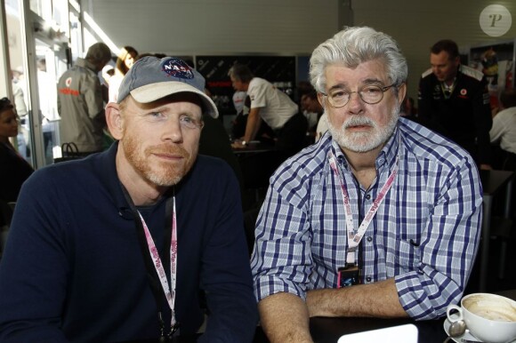 Ron Howard et George Lucas dans le paddock du Grand Prix des Etats-Unis à Austin au Texas le 18 novembre 2012