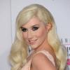 Ke$ha très sobre en robe rose à la 40e cérémonie des American Music Awards à Los Angeles le 18 novembre 2012.