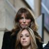 Jennifer Flavin et sa fille Sistine à Paris. Le 21 novembre 2012.